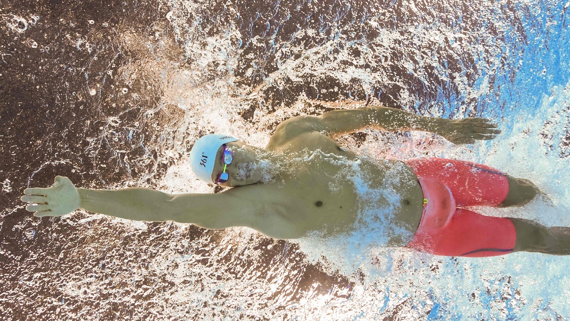 贝恩关键三分定乾坤，湖人战术体系收割浙江队内线短板