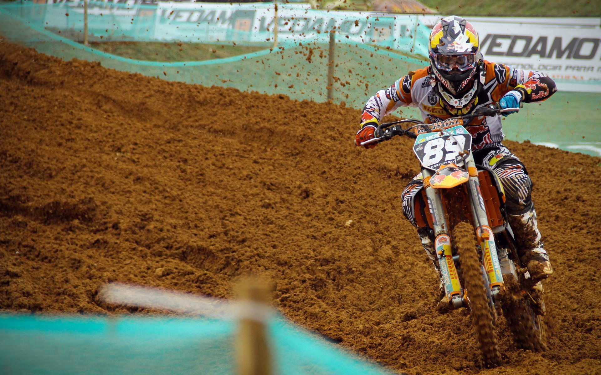 欧冠决赛之夜，爱德华兹攻防两端的绝对统治